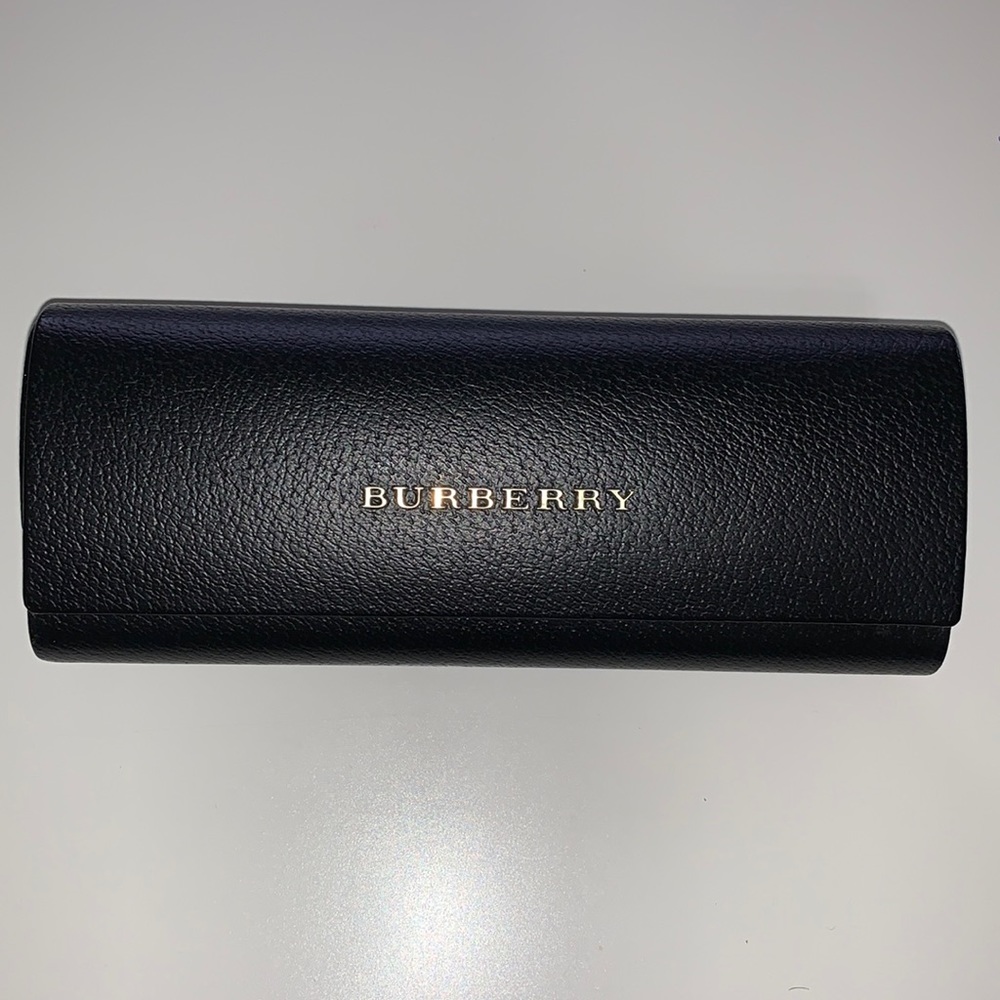 Burberry Glasses Case (USED)